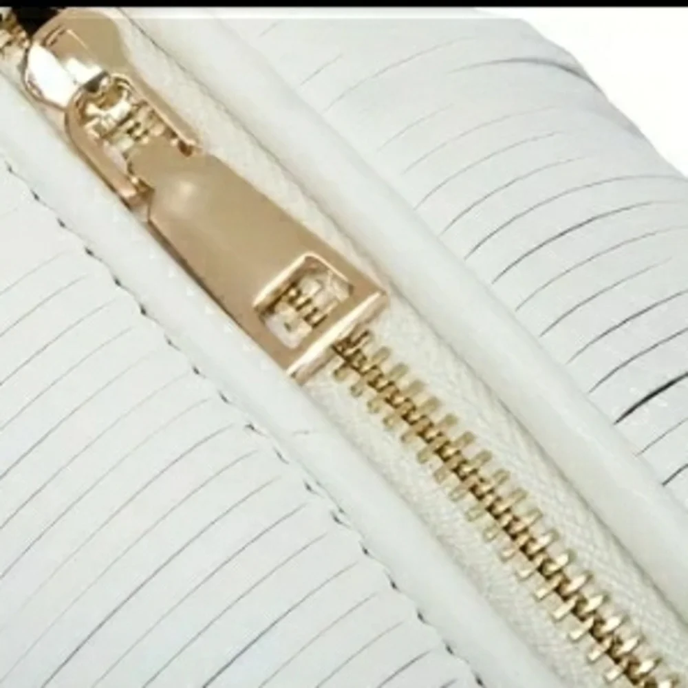 NEW! Dog Crossbody